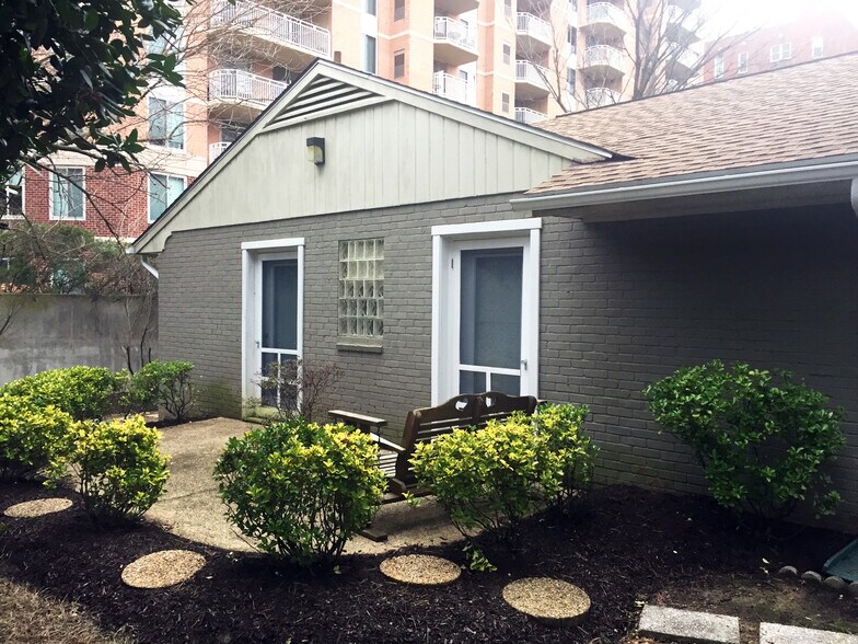 4829 West Ln, Bethesda, MD à louer - Photo du bâtiment - Image 1 de 5