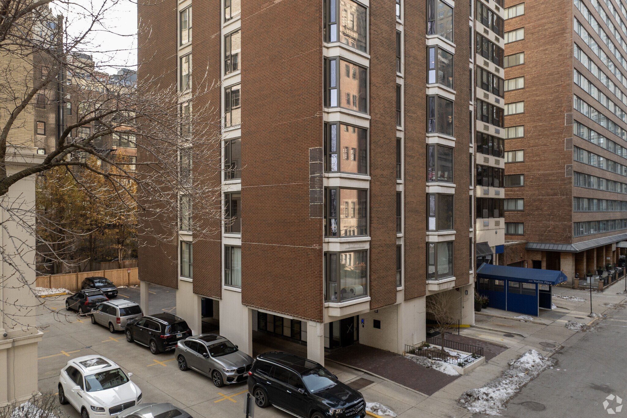 227 E Walton Pl, Chicago, IL for sale Primary Photo- Image 1 of 1