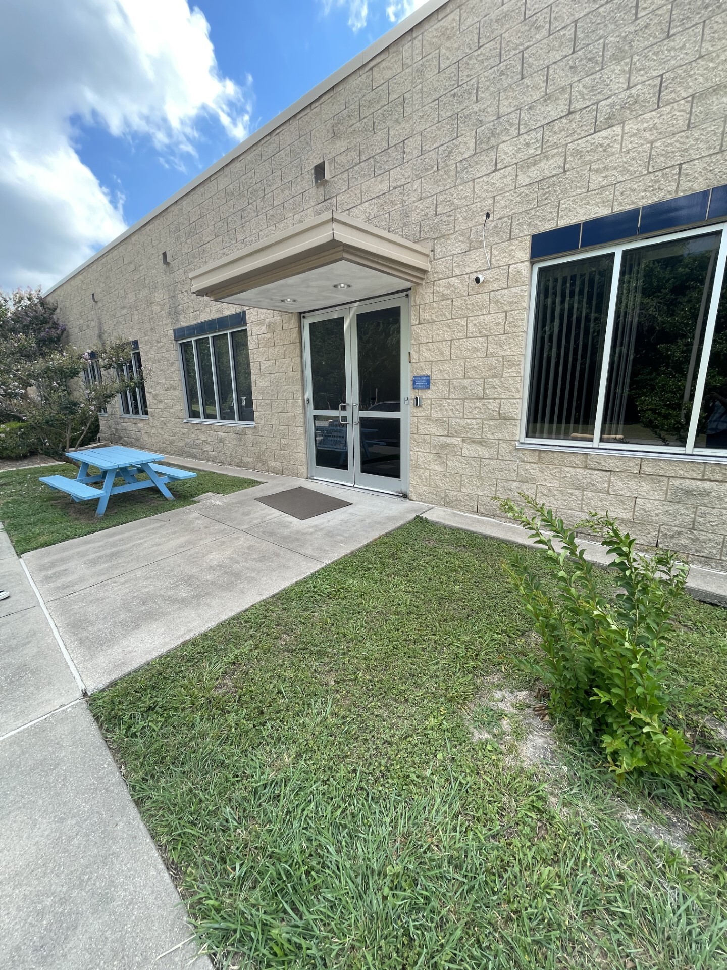 13875 Brimhurst Dr, Houston, TX for lease Building Photo- Image 1 of 17