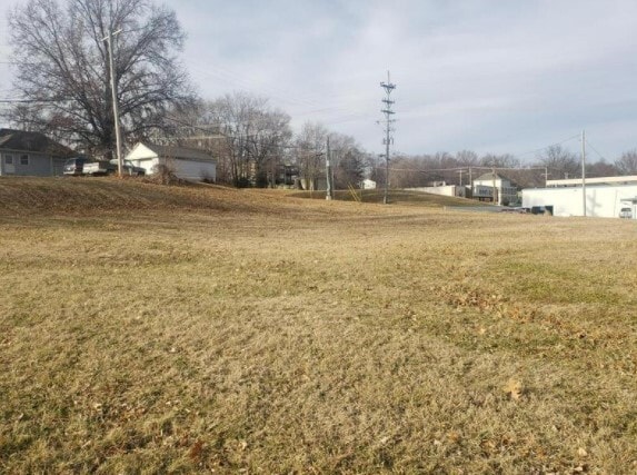 2200 S 4th St, Leavenworth, KS for sale - Primary Photo - Image 1 of 12