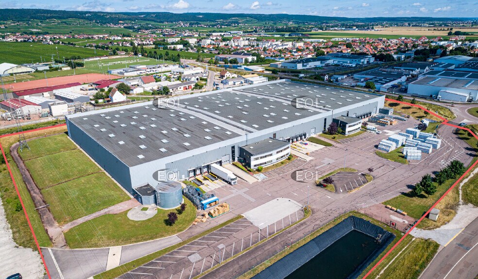 Industrial in Gevrey-Chambertin for lease - Aerial - Image 2 of 2