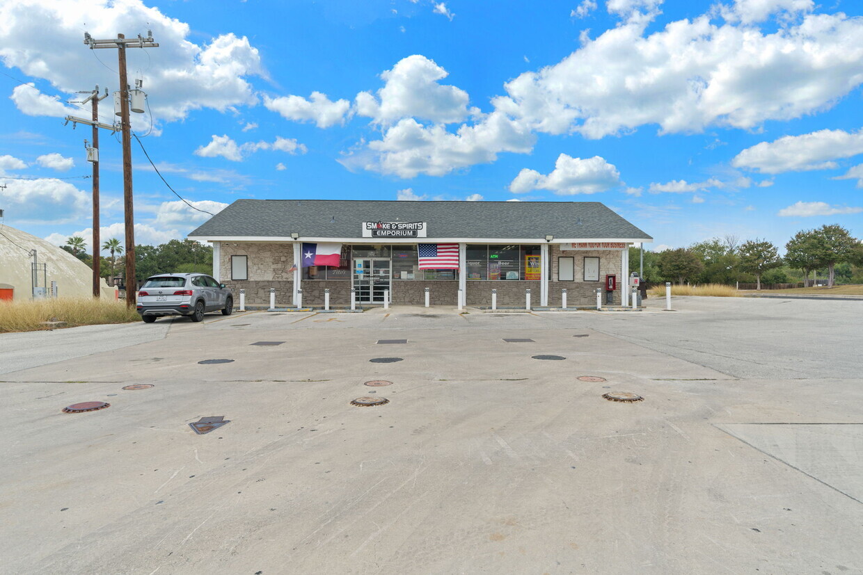 6325 Bandera Rd, San Antonio, TX for sale Building Photo- Image 1 of 42