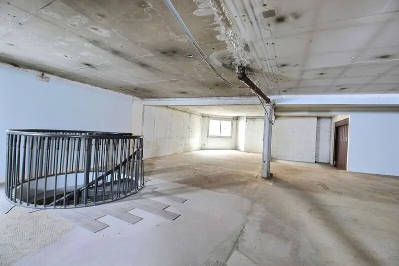 26 Rue De Crimée, Paris for sale Interior Photo- Image 1 of 7