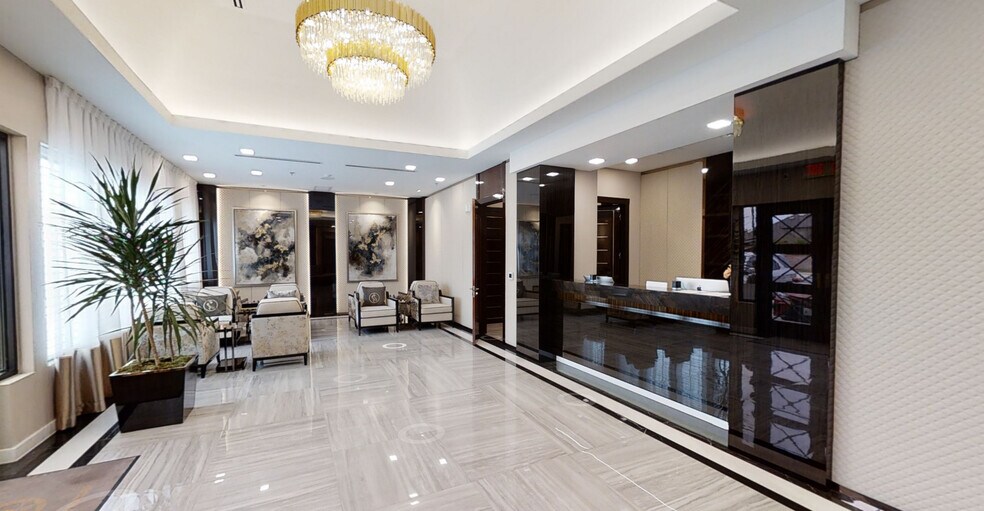 13502 Dallas Parkway Suite #230, Frisco, TX à vendre - Photo du bâtiment - Image 2 de 6