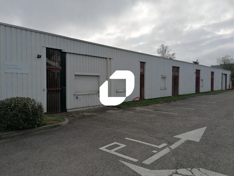 54 Avenue De L'Industrie, Rillieux-la-Pape à louer - Photo du bâtiment - Image 3 de 20