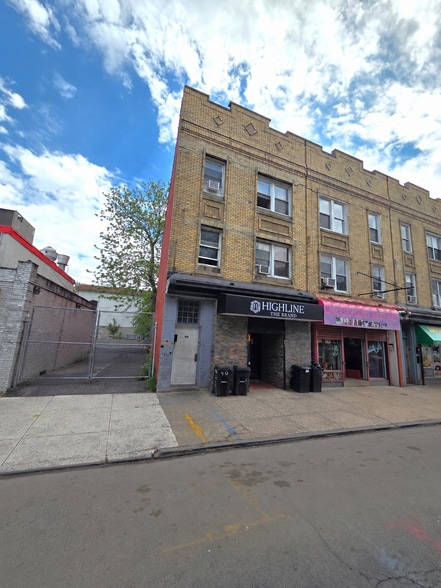 40 Martin Luther King Jr Dr, Jersey City, NJ for sale - Building Photo - Image 1 of 11