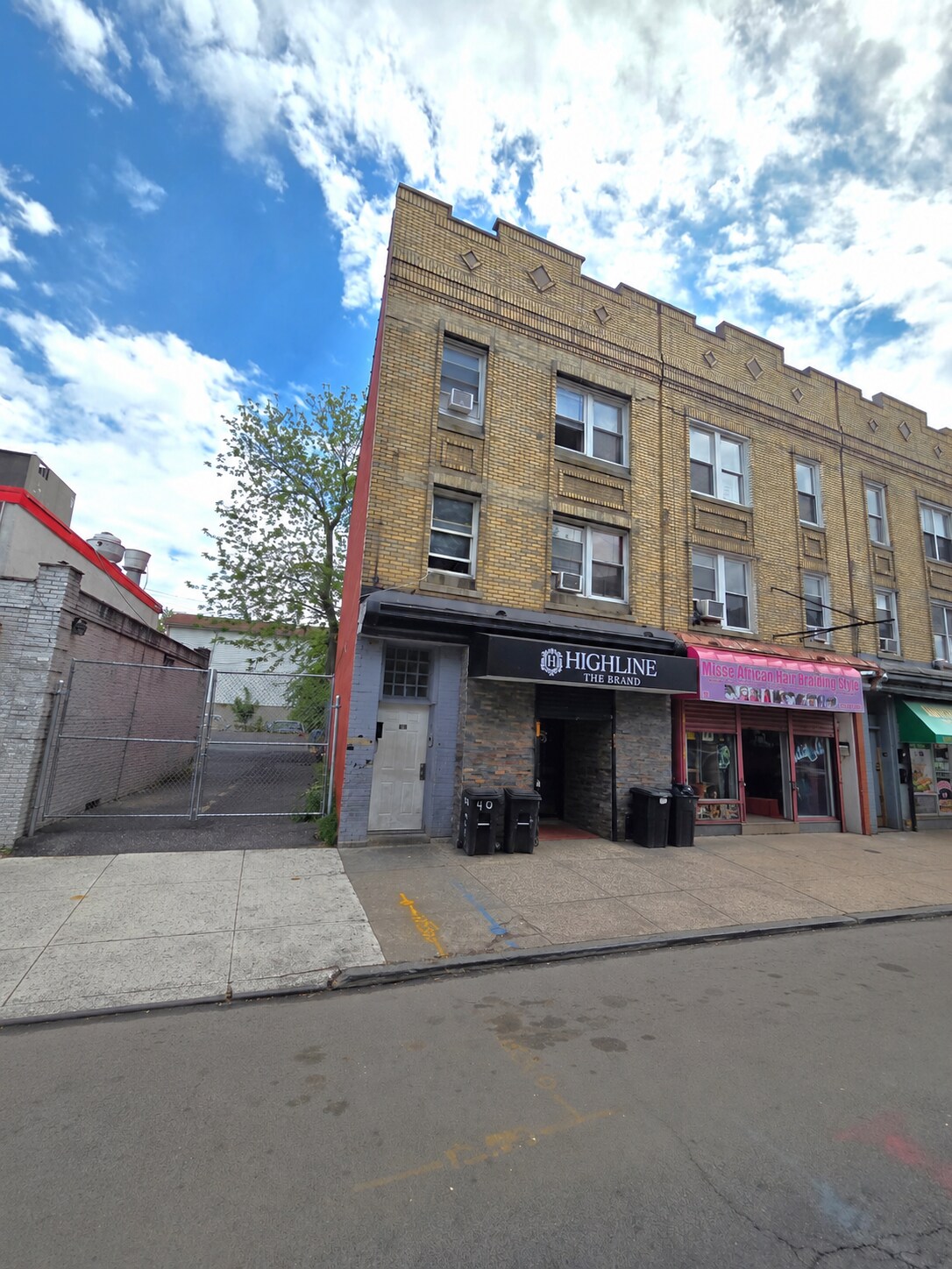 40 Martin Luther King Jr Dr, Jersey City, NJ à vendre Photo du bâtiment- Image 1 de 12