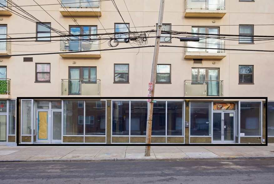 6241-6249 Forest Ave, Ridgewood, NY for lease - Building Photo - Image 3 of 11