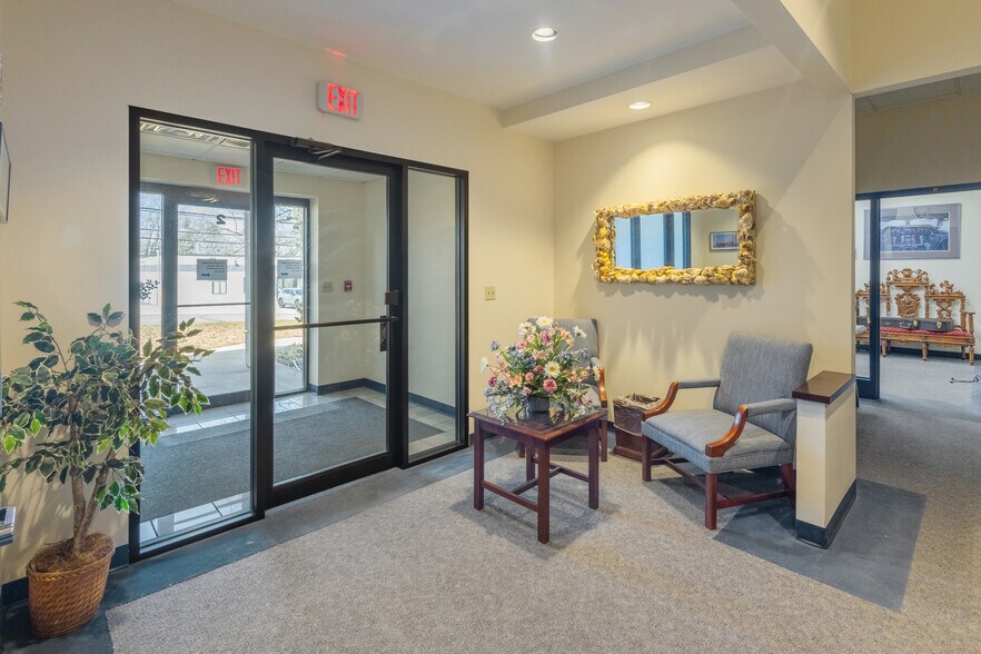 2 Executive Park Dr, North Billerica, MA à vendre - Hall d’entrée - Image 3 de 7