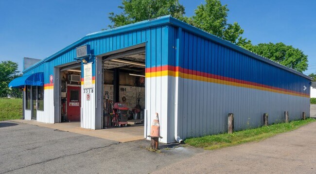 Plus de détails pour 3318 Jefferson Davis Hwy, Richmond, VA - Commerce de détail à vendre