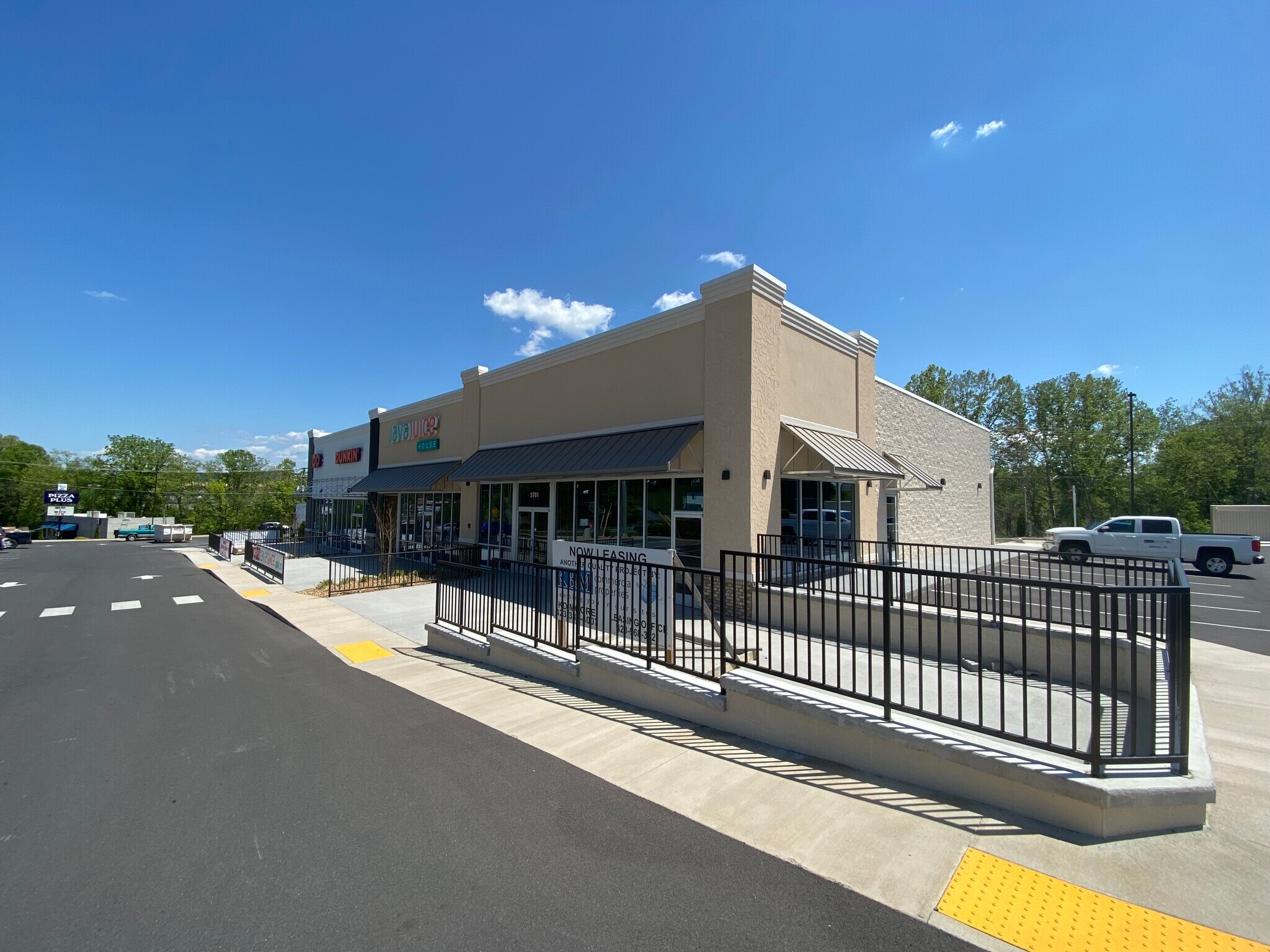3769 Lee Hwy, Bristol, VA for lease Primary Photo- Image 1 of 3