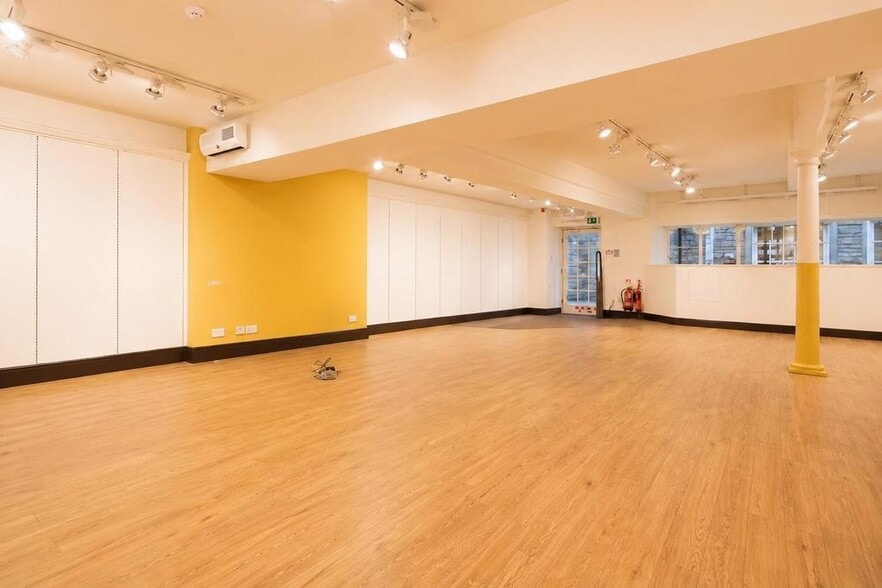 High St, Skipton for lease - Building Photo - Image 3 of 13
