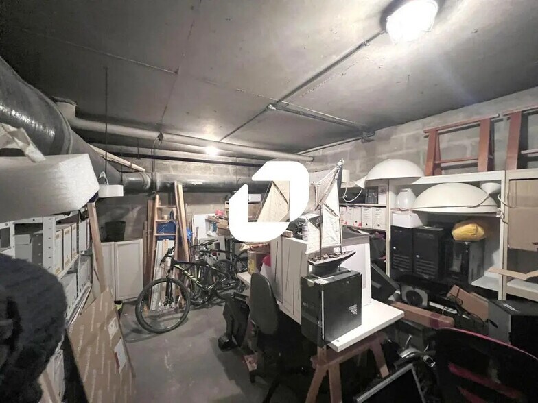 Bureau dans Boulogne-Billancourt à vendre - Photo du bâtiment - Image 3 de 13