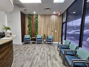 14811-14839 N Florida Ave, Tampa, FL for lease Lobby- Image 2 of 3