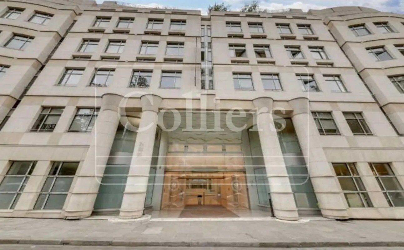 21-25 Rue Balzac, Paris for lease Building Photo- Image 1 of 2