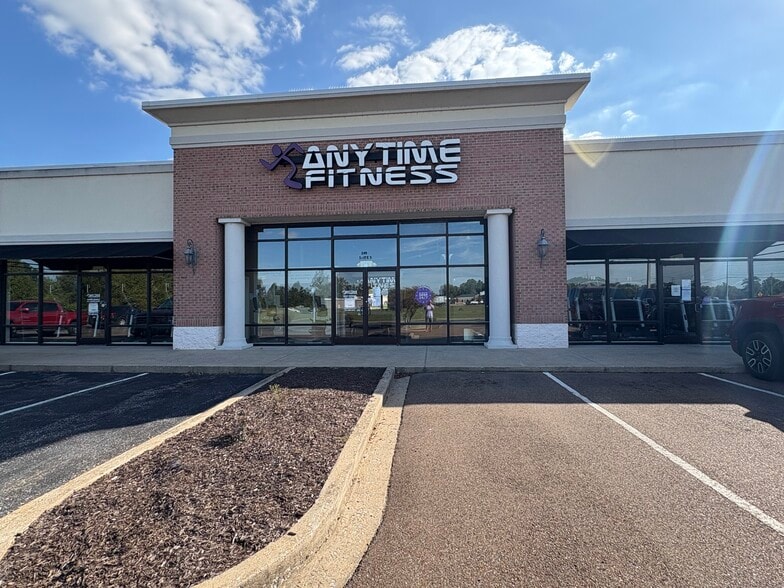 2490 Parr Ave, Dyersburg, TN for lease - Building Photo - Image 1 of 4