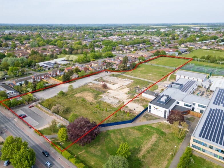 Land at North Cambridge Academy, Arbury Rd, Cambridge à vendre - Photo principale - Image 1 de 5