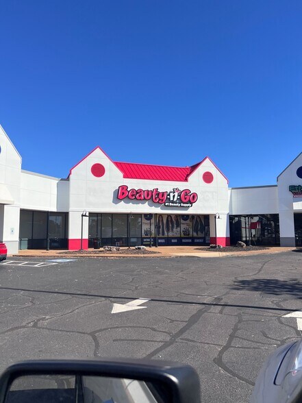 6990-7020 Shelby Dr, Memphis, TN à louer - Photo du bâtiment - Image 2 de 12