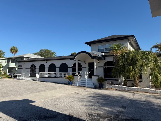 Plus de détails pour 912 Jackson St N, Saint Petersburg, FL - Bureau/Médical à louer