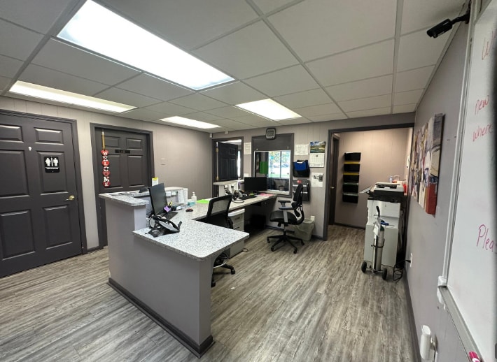 8434 N Saginaw Rd, Mount Morris, MI for sale - Interior Photo - Image 3 of 5