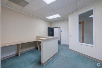 1225 Alpine Rd, Walnut Creek, CA for lease Interior Photo- Image 2 of 7