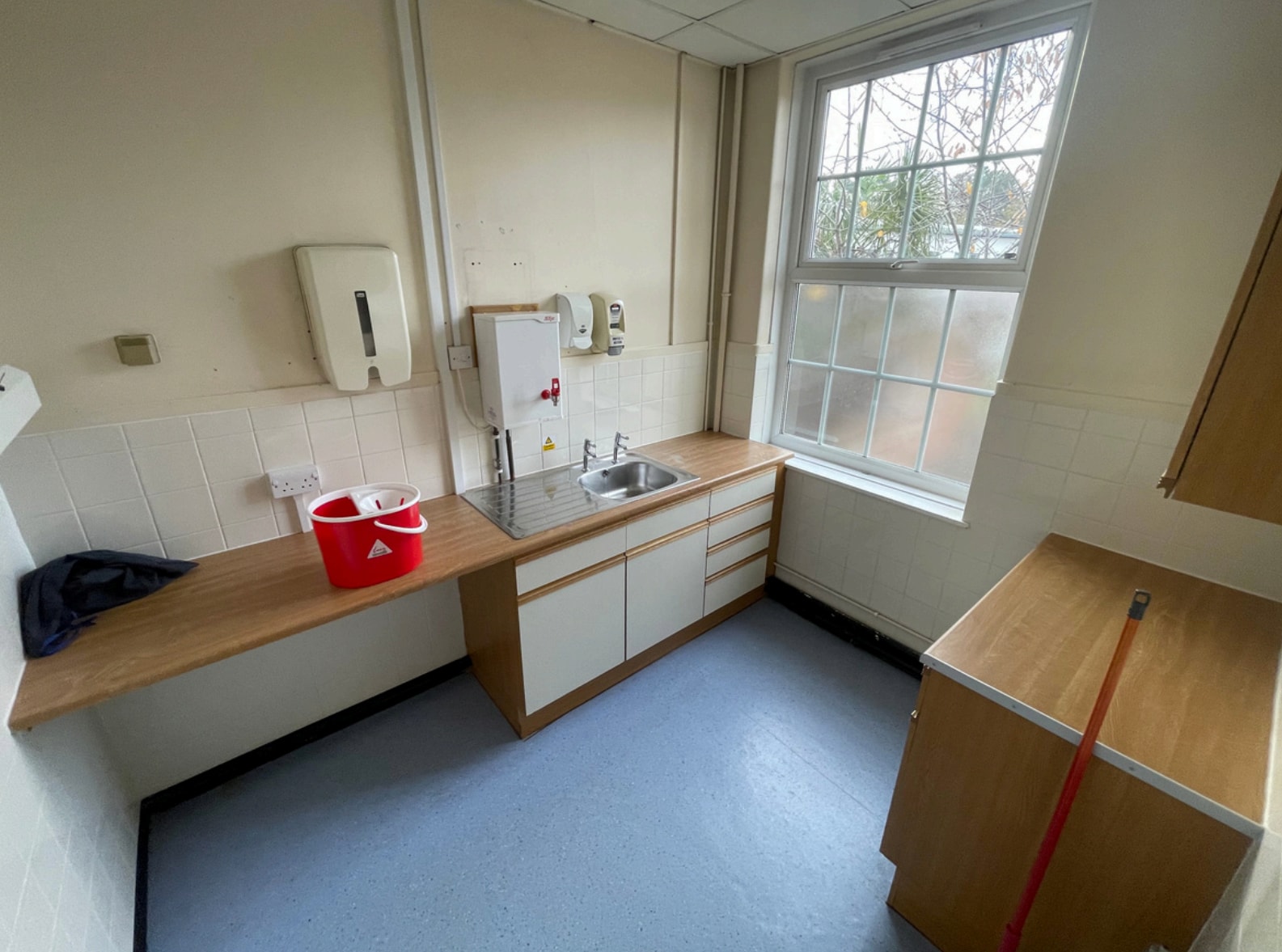 47 North Rd, Retford for lease Interior Photo- Image 1 of 4