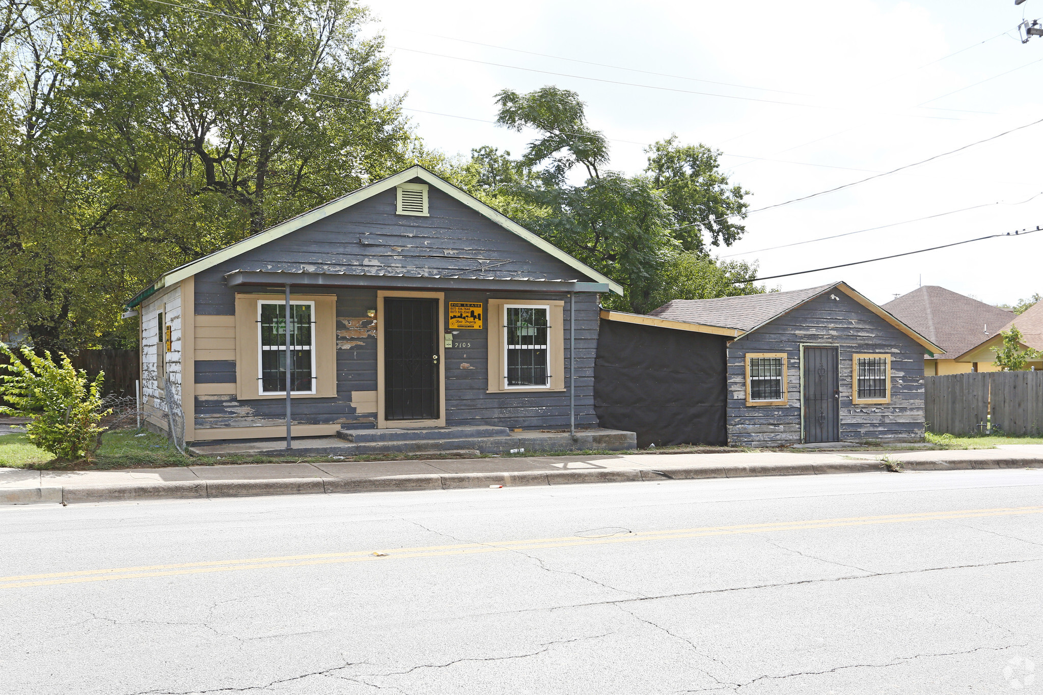 2105 Vaughn Blvd, Fort Worth, TX for sale Building Photo- Image 1 of 1