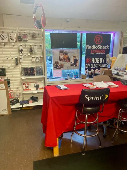 731-733 W Michigan Ave, Saline, MI à vendre - Photo du bâtiment - Image 2 de 8