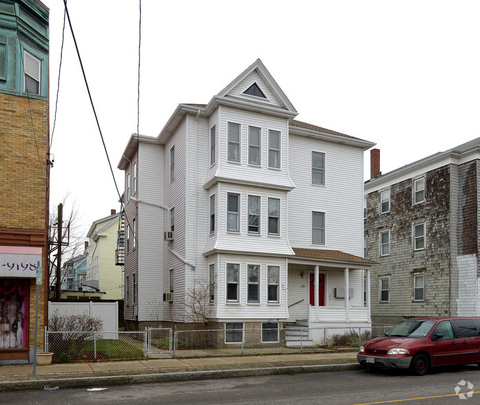 170 Rivet St, New Bedford, MA à vendre - Photo principale - Image 1 de 1