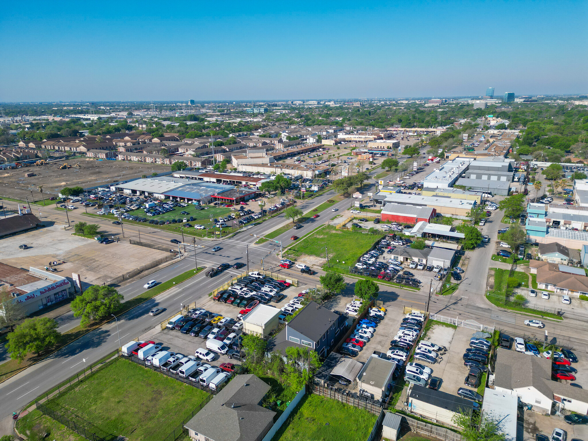 3222 Jarvis St, Houston, TX for sale Primary Photo- Image 1 of 32