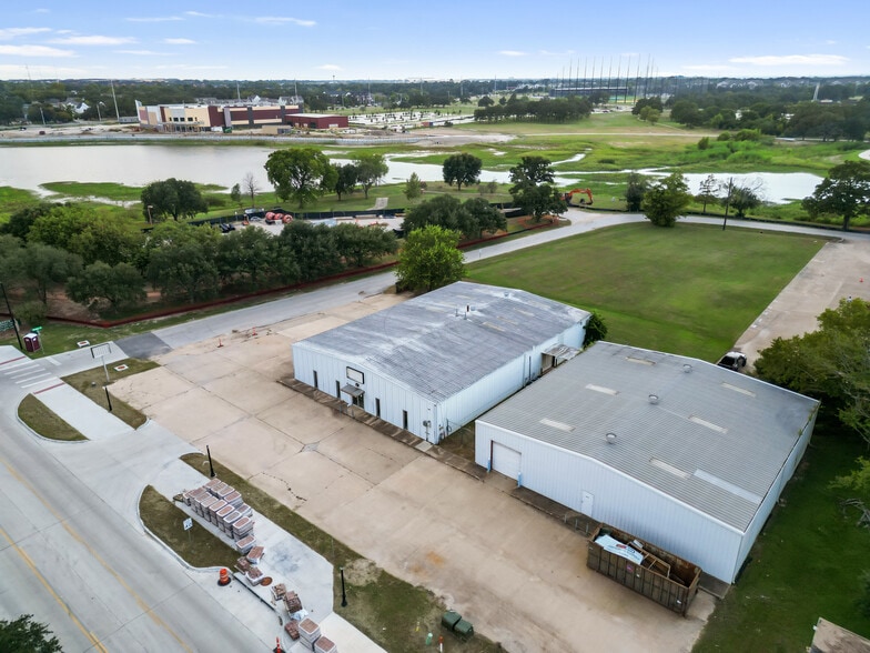 2616 S College Ave, Bryan, TX à louer - Photo du bâtiment - Image 2 de 10