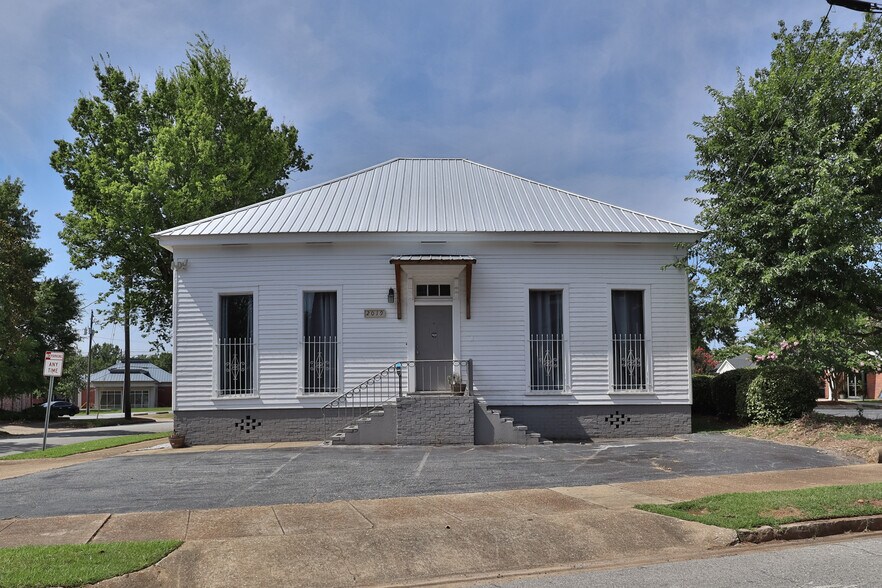 2019 7th Ave, Columbus, GA à vendre - Photo du bâtiment - Image 2 de 20