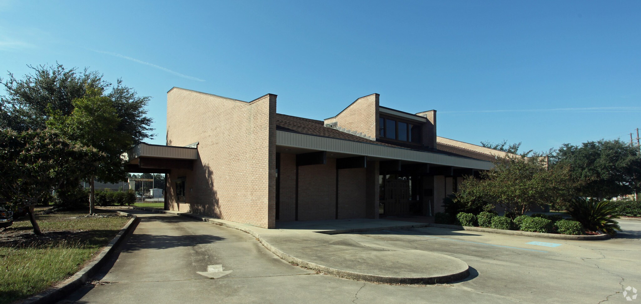 2081 Gause Blvd E, Slidell, LA for sale Primary Photo- Image 1 of 3