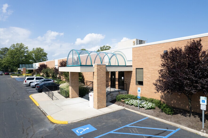 2 Crescent Pl, Oceanport, NJ for lease - Building Photo - Image 3 of 4