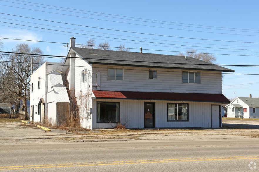 4142 Fenton Rd, Flint, MI à vendre - Photo principale - Image 1 de 1