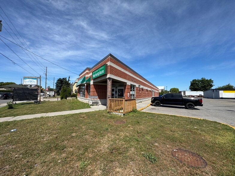 174 Hamilton Rd, London, ON à louer - Photo du bâtiment - Image 3 de 28