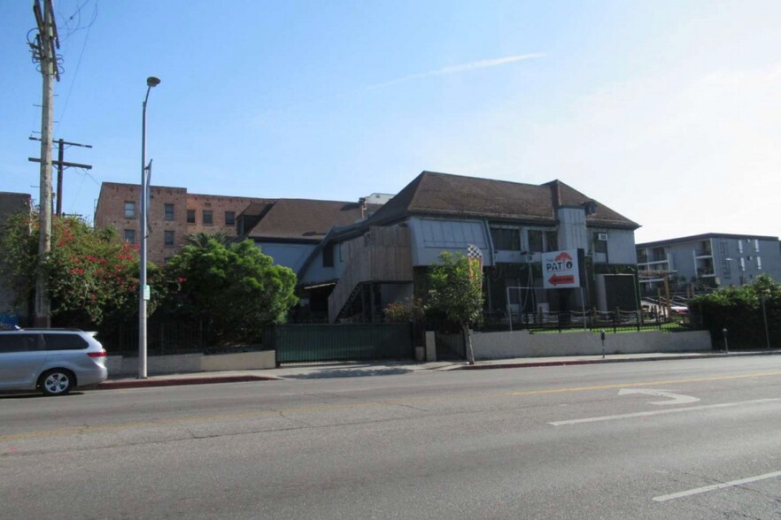 4070 W 3rd St, Los Angeles, CA à vendre - Photo du bâtiment - Image 1 de 15