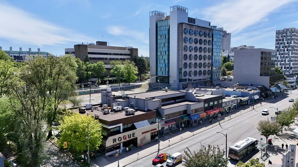 604-614 W Broadway, Vancouver, BC for lease - Building Photo - Image 2 of 2