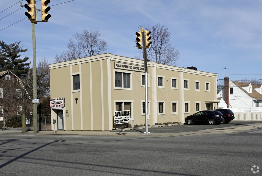 99 S Central Ave, Valley Stream, NY for sale - Primary Photo - Image 1 of 10