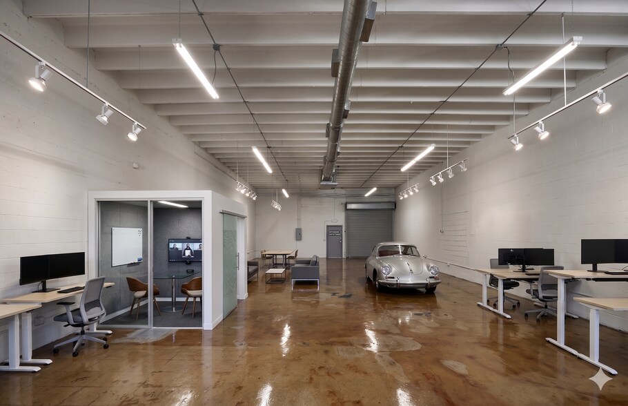 5700 NE 4th Ave, Miami, FL à louer - Photo du bâtiment - Image 2 de 5