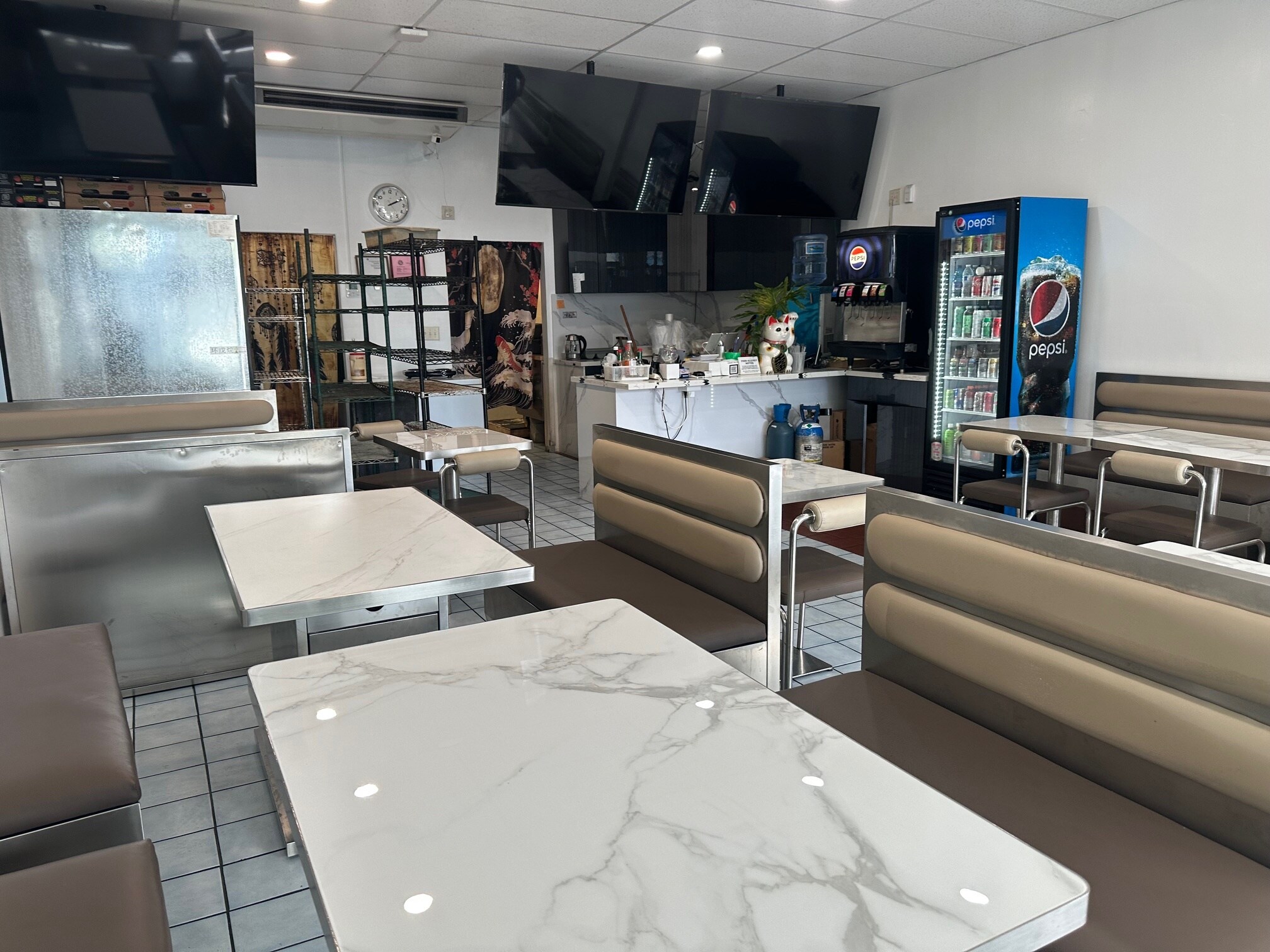 555 N King St, Honolulu, HI à vendre Photo intérieure- Image 1 de 1