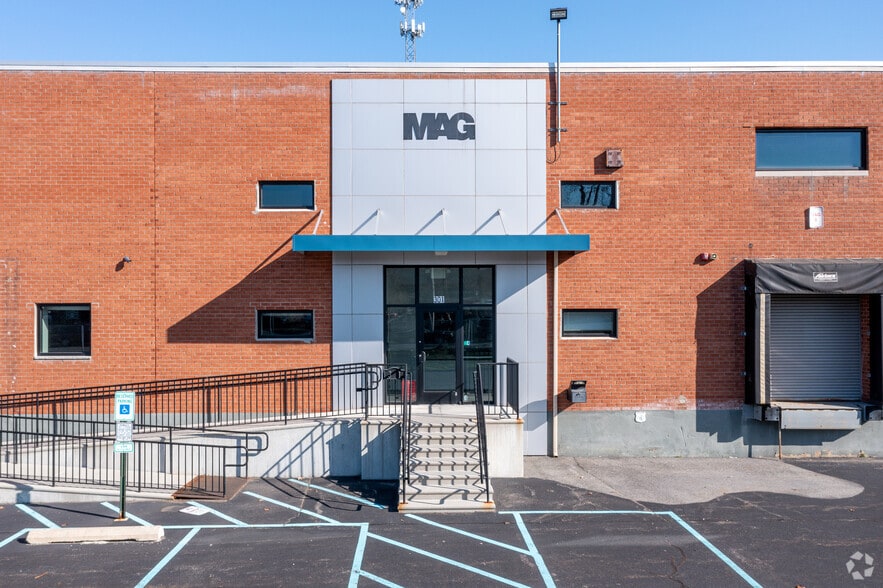 301 Island Rd, Mahwah, NJ for lease - Building Photo - Image 2 of 6