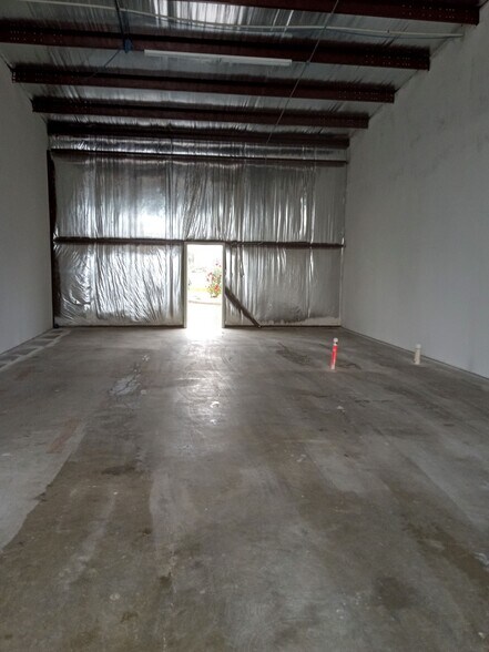 20 FM 1791 Rd, Huntsville, TX à louer - Photo du bâtiment - Image 1 de 5