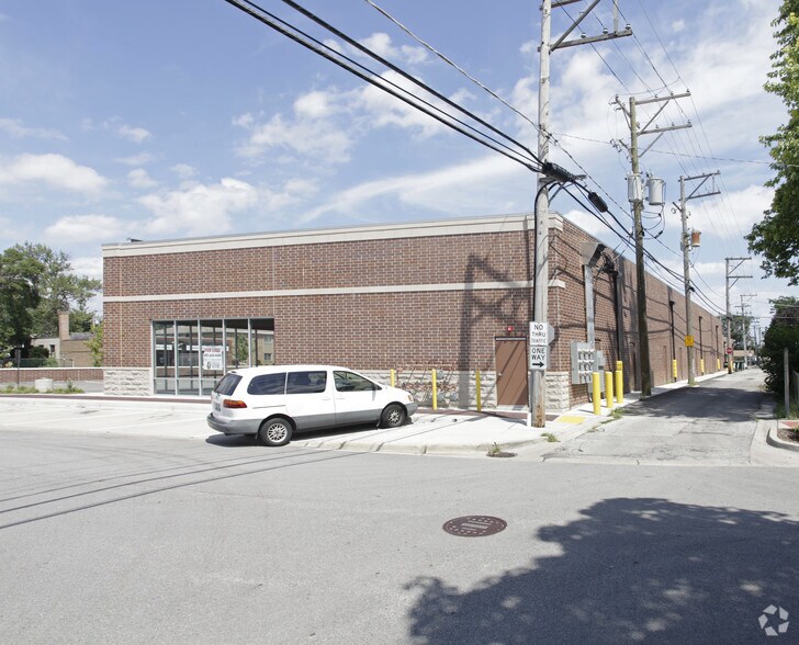 8311-8325 Grand Ave, River Grove, IL à louer - Photo du bâtiment - Image 3 de 6