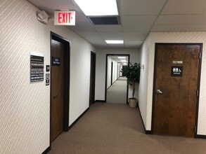 4937 Hearst St, Metairie, LA for lease Interior Photo- Image 2 of 5