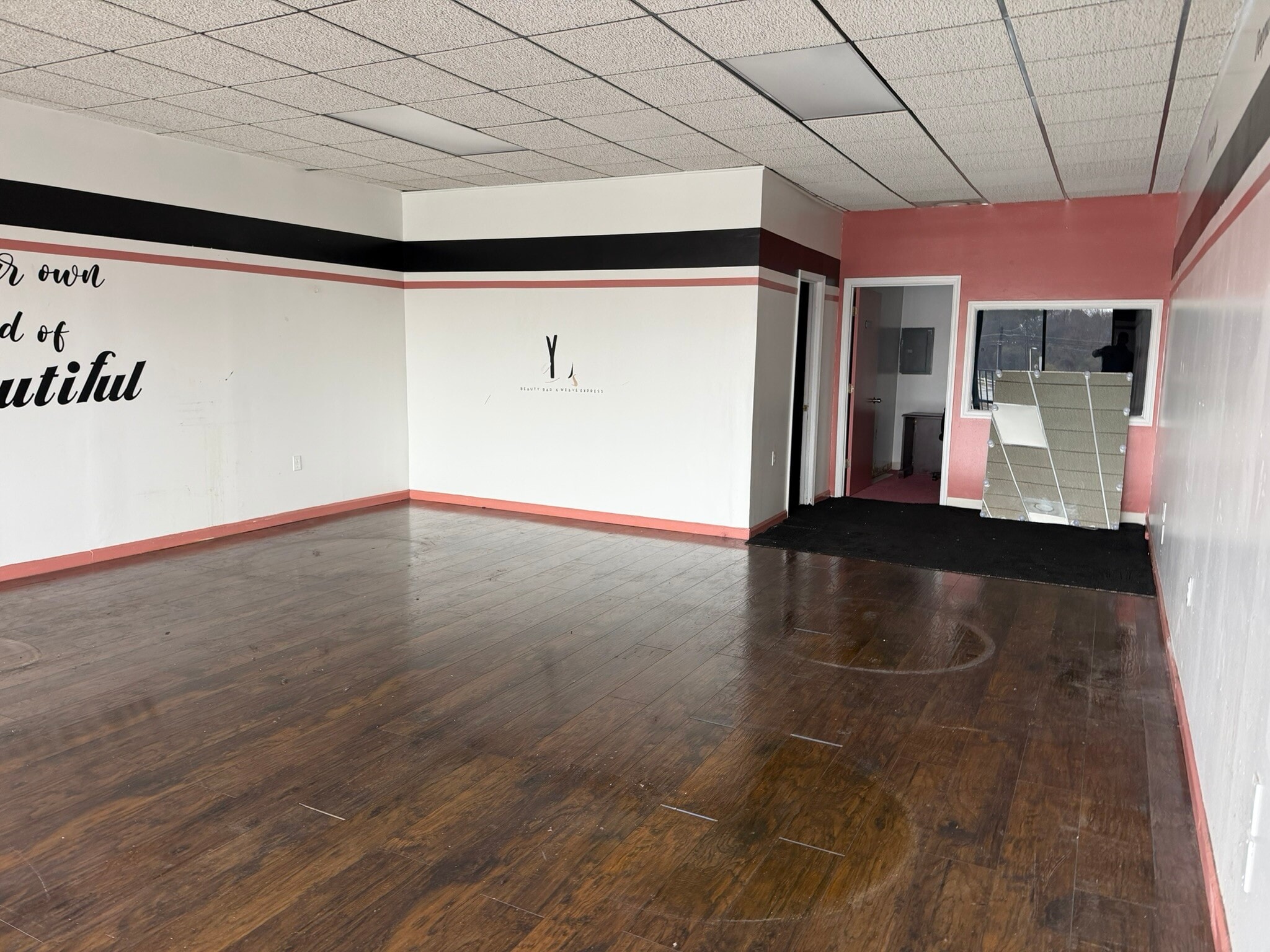 3706 Mercer University Dr, Macon-Bibb, GA for lease Interior Photo- Image 1 of 2