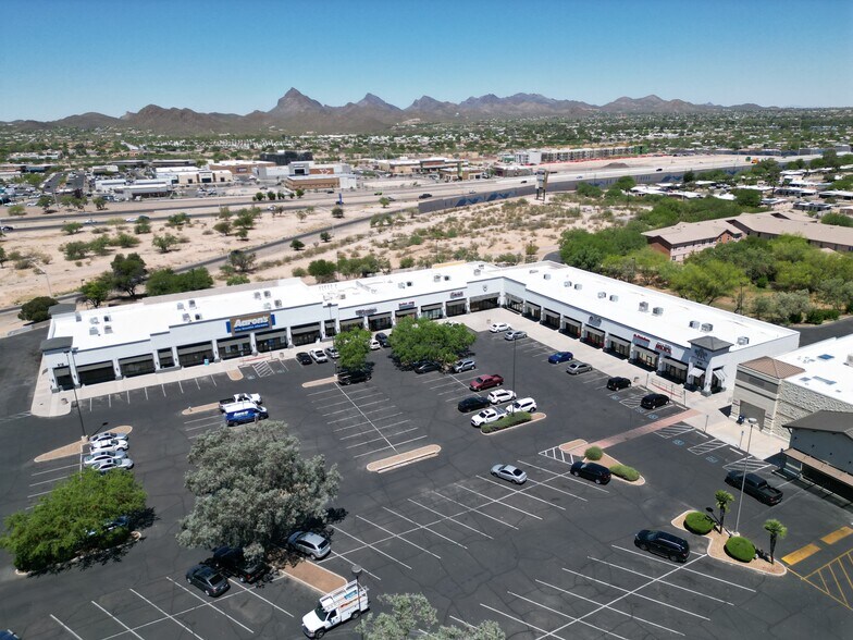 910-918 W Irvington Rd, Tucson, AZ à louer - Photo du bâtiment - Image 1 de 20