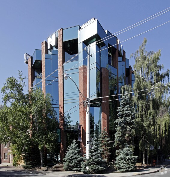 1 Niagara St, Toronto, ON for sale - Primary Photo - Image 1 of 1