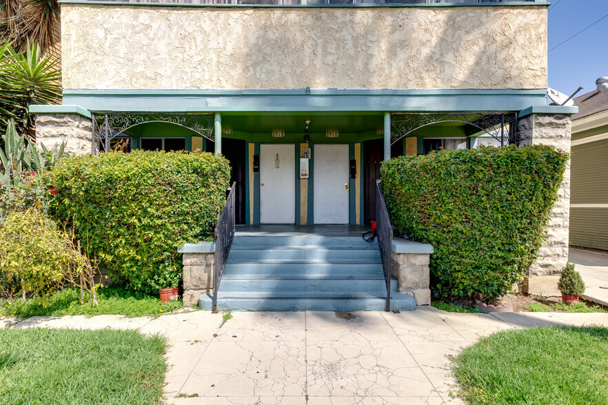 2713 Darwin Ave, Los Angeles, CA for sale - Building Photo - Image 1 of 7