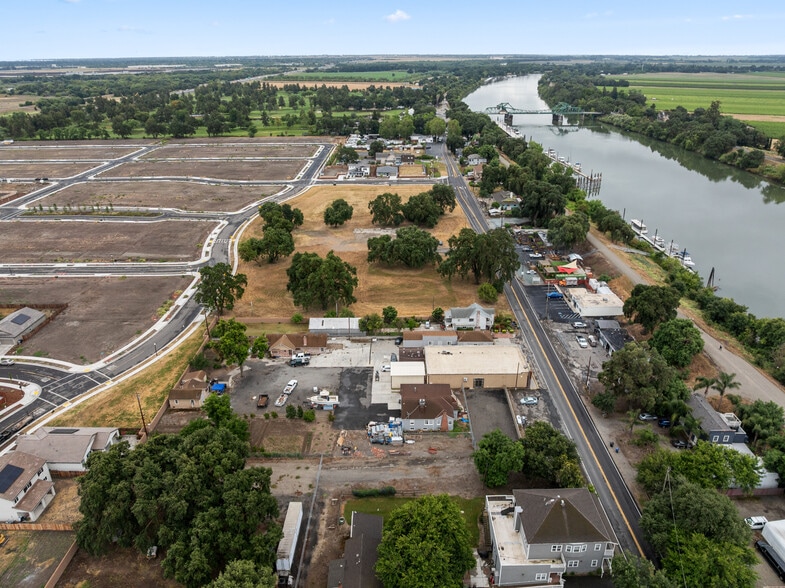 8101 Freeport Blvd, Sacramento, CA for sale - Aerial - Image 3 of 41
